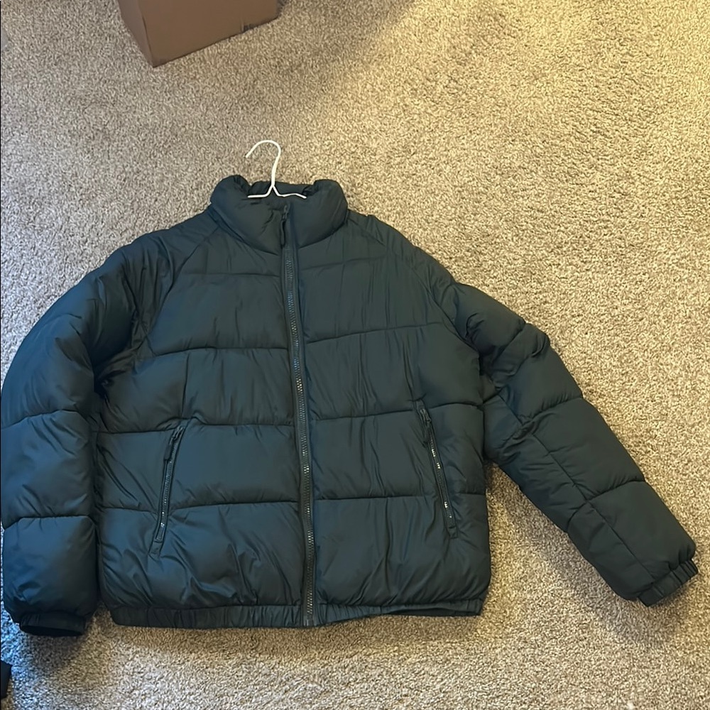 Zara dnwr. Dark green puffer jacket sz XL